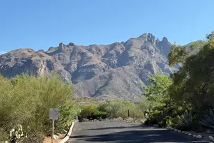6440 N Foothills Dr, Tucson, AZ 85718 - Photo 39