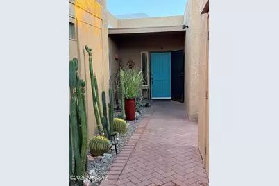 6440 N Foothills Drive, Tucson, AZ 85718 - Photo 7