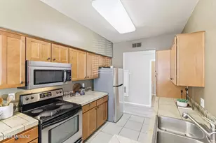 7050 E Sunrise Dr, Tucson, AZ 85750 - Photo 11