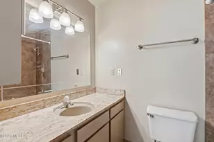 725 S Gollob Rd, Tucson, AZ 85710 - Photo 23