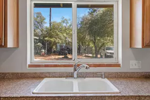 725 S Gollob Rd, Tucson, AZ 85710 - Photo 13