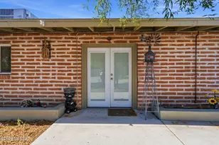 725 S Gollob Rd, Tucson, AZ 85710 - Photo 7