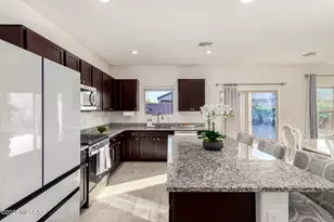 9265 W Tenaza Ln, Marana, AZ 85653 - Photo 15