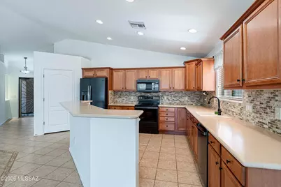 7197 E Alderberry Street, Tucson, AZ 85756 - Photo 13