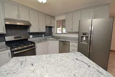361 E Calle Arizona, Tucson, AZ 85705 - Photo 17