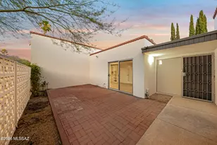 5874 N Camino Esplendora, Tucson, AZ 85718 - Photo 3