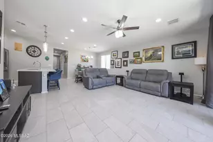7771 S Wolf Creek Dr, Tucson, AZ 85757 - Photo 17