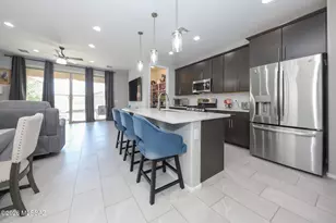 7771 S Wolf Creek Dr, Tucson, AZ 85757 - Photo 5