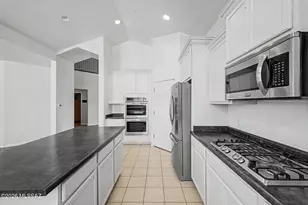 8097 W Fish Eagle Dr, Tucson, AZ 85757 - Photo 13