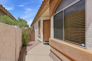 15052 S Theodore Roosevelt Way, Sahuarita, AZ 85629 - Photo 5