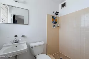 8302 E Koralee Pl, Tucson, AZ 85710 - Photo 21