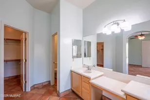4135 W Coles Wash Ln, Tucson, AZ 85745 - Photo 17