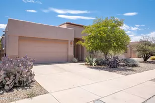 4135 W Coles Wash Ln, Tucson, AZ 85745 - Photo 1