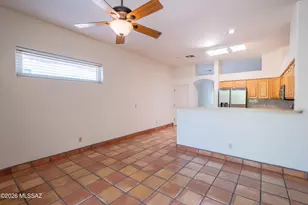 4135 W Coles Wash Ln, Tucson, AZ 85745 - Photo 11