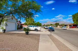 6969 N Northlight Dr, Tucson, AZ 85741 - Photo 3