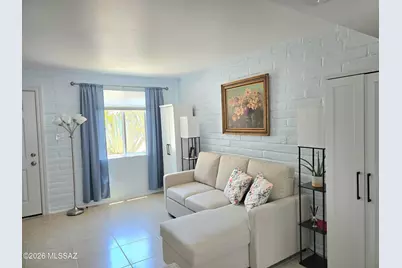 210 W Camino Alameda #A, Green Valley, AZ 85614 - Photo 5