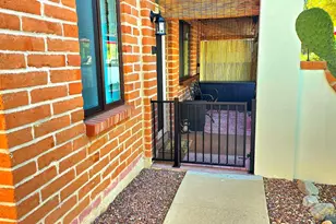 210 W Camino Alameda, Green Valley, AZ 85614 - Photo 3