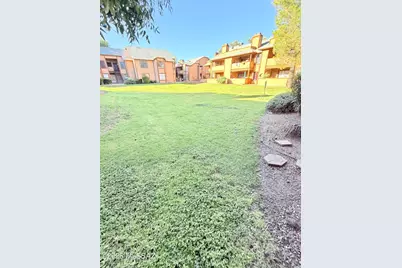 1679 W Midvale Village Drive #247, Tucson, AZ 85746 - Photo 5