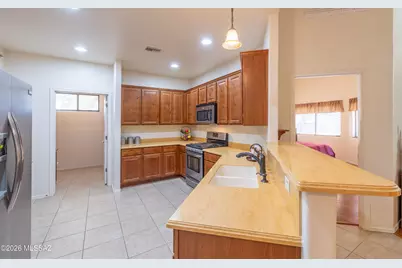 9459 E Lanterra, Tucson, AZ 85710 - Photo 7