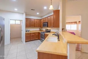 9459 E Lanterra, Tucson, AZ 85710 - Photo 7