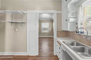 827 E 10th St, Tucson, AZ 85719 - Photo 7