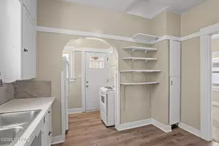 827 E 10th St, Tucson, AZ 85719 - Photo 11