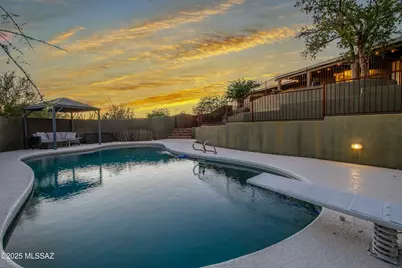 7364 N Mountain Shadows Drive, Tucson, AZ 85718 - Photo 47