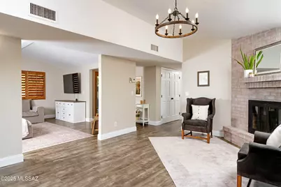 7364 N Mountain Shadows Drive, Tucson, AZ 85718 - Photo 15