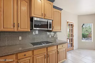 1421 E Rams Hill Dr, Oro Valley, AZ 85737 - Photo 9