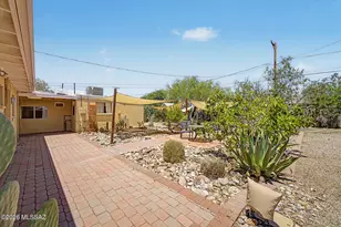 3973 E Desmond Ln, Tucson, AZ 85712 - Photo 29