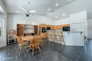 4940 N Castle Ridge Rd, Tucson, AZ 85749 - Photo 9