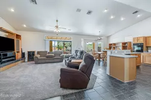 4940 N Castle Ridge Rd, Tucson, AZ 85749 - Photo 5