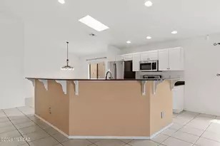 7700 N Sun Flair Dr, Tucson, AZ 85741 - Photo 17