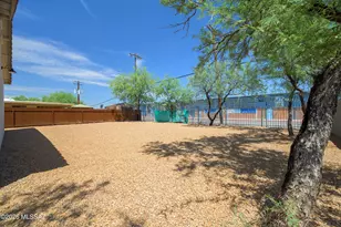 672 W Calle Romeo, Tucson, AZ 85713 - Photo 35