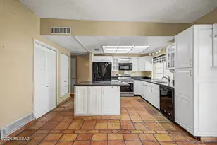 1661 W Magee Rd, Tucson, AZ 85704 - Photo 9