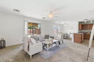 749 W Emerald Key Dr, Green Valley, AZ 85614 - Photo 5