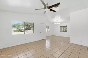 983 Matas Ct, Rio Rico, AZ 85648 - Photo 7
