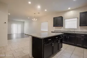 9277 W Creosote Rain Dr, Marana, AZ 85653 - Photo 11