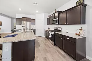 1085 W Valley Meadow Ln, Sahuarita, AZ 85629 - Photo 15