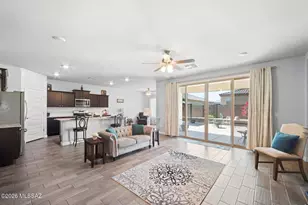 1085 W Valley Meadow Ln, Sahuarita, AZ 85629 - Photo 3