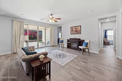 1085 W Valley Meadow Lane, Sahuarita, AZ 85629 - Photo 9