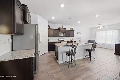 1085 W Valley Meadow Lane, Sahuarita, AZ 85629 - Photo 11