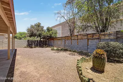 8129 S Sunny Horizon Place, Tucson, AZ 85747 - Photo 35