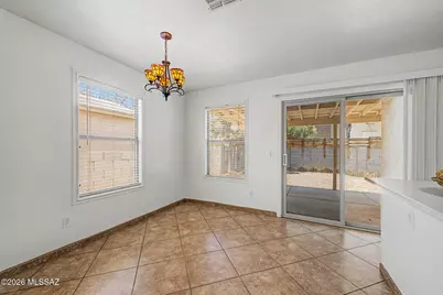 8129 S Sunny Horizon Place, Tucson, AZ 85747 - Photo 11