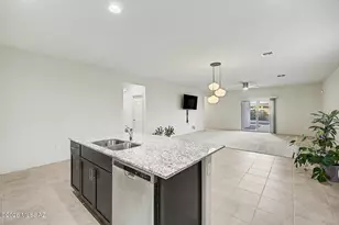 10818 W Claxton Dr, Marana, AZ 85653 - Photo 13