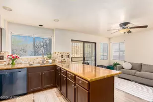 10472 N Fair Mountain Dr, Tucson, AZ 85737 - Photo 13