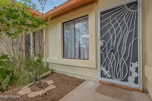 10073 E Desert Aire Dr, Tucson, AZ 85730 - Photo 5