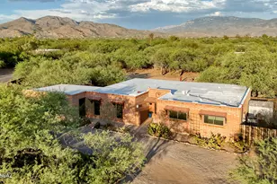 3520 N Melpomene Way, Tucson, AZ 85749 - Photo 3
