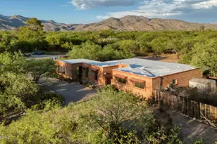 3520 N Melpomene Way, Tucson, AZ 85749 - Photo 31
