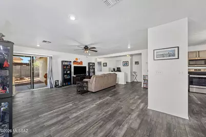 228 E Scarlet Maple Street, Sahuarita, AZ 85629 - Photo 9